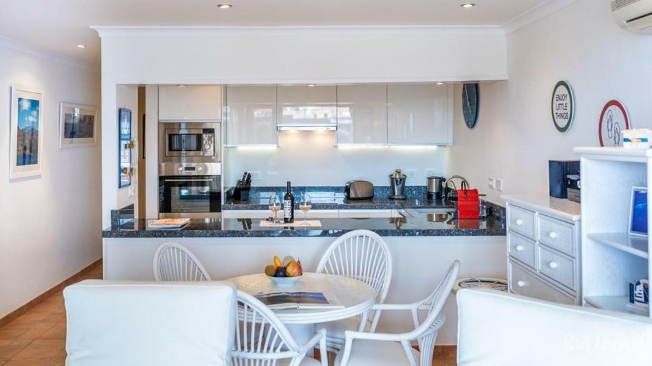 Hagen Apartamento Playa La Arena Puerto de Santiago  Bagian luar foto